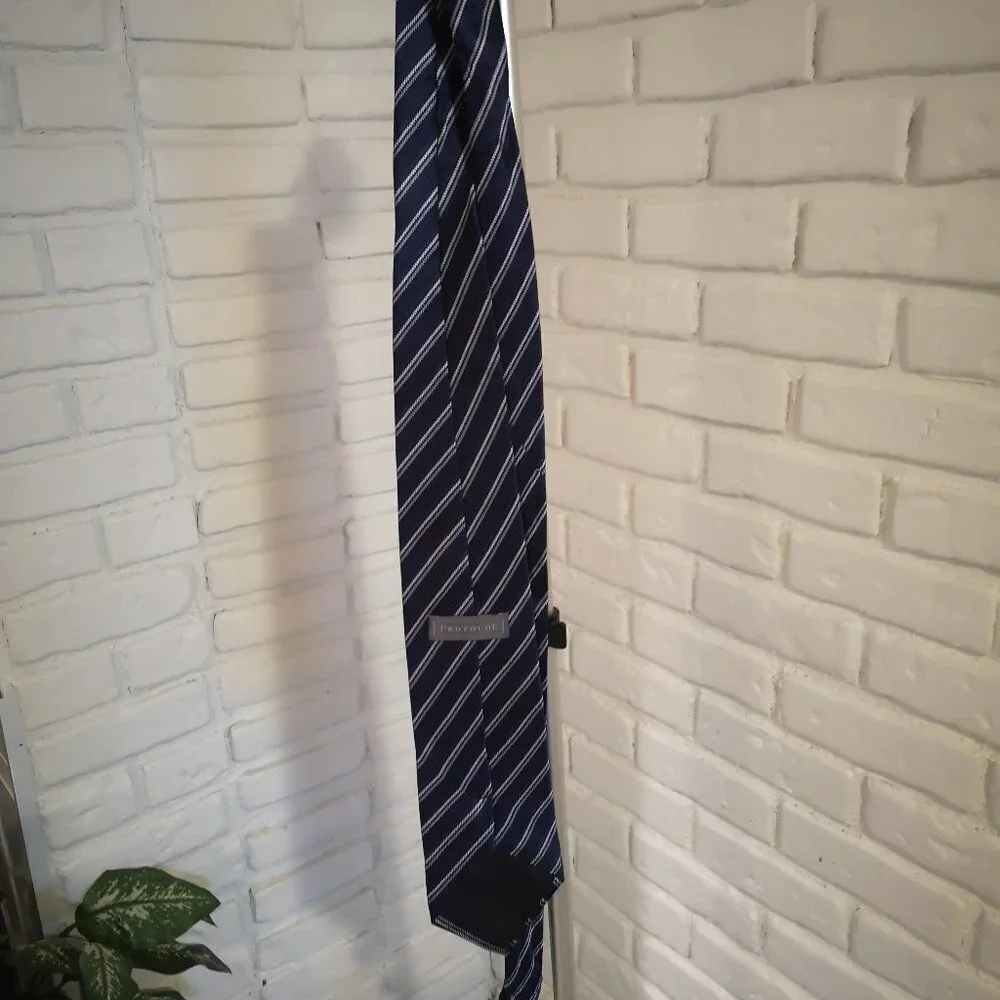 Protocol Men's Navy with Off White & Light Blue Stripe Silk Tie - Picture 2 of 4